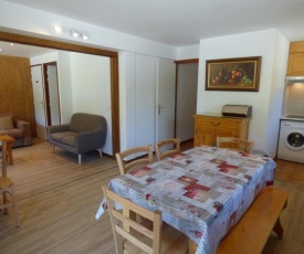 Appartement Le Grand-Bornand, 6 pièces, 10 personnes - FR-1-458-135