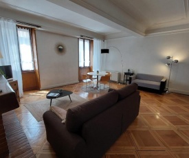 Le Vintage - appartement en plein coeur de la Vieille Ville