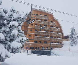 Hôtel MiL8