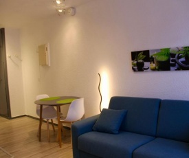 Modern studio proche centre CHAMONIX
