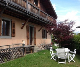 Appartement spacieux proche des télécabines avec jardin privé