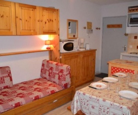 Appartement Les Menuires, 1 pièce, 4 personnes - FR-1-452-31